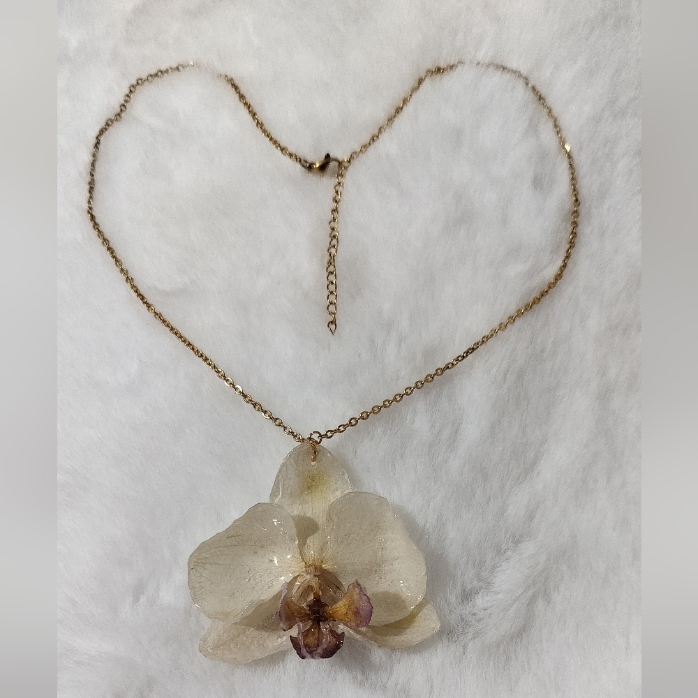 Gold and Cream Orchid Necklace with Delicate Pendant